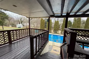 375 20th Ave NE, Hickory, NC 28601 - Photo 36