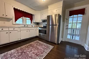 375 20th Ave NE, Hickory, NC 28601 - Photo 32