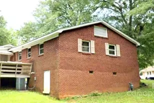 739 Vale St, Shelby, NC 28150 - Photo 8