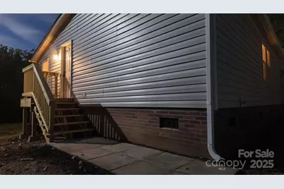 5050 Park Creek Drive, Mount Holly, NC 28120 - Photo 8