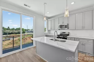1341 Walter Taylor Wy, Charlotte, NC 28206 - Photo 4