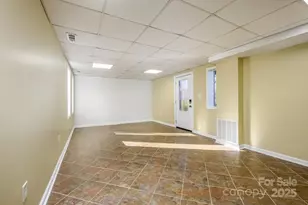 2106 Lynmore Dr, Sherrills Ford, NC 28673 - Photo 24