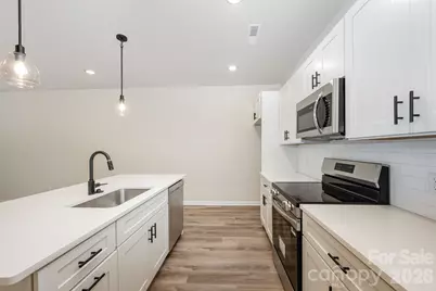 3102 Markland Drive, Charlotte, NC 28208 - Photo 8