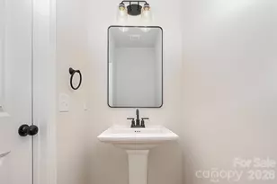 3102 Markland Dr, Charlotte, NC 28208 - Photo 12