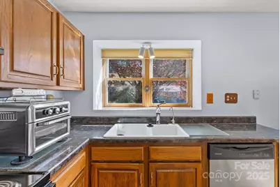 13C Windflower Court, Asheville, NC 28805 - Photo 12