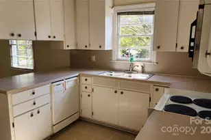 150 31st Ave NW, Hickory, NC 28601 - Photo 12