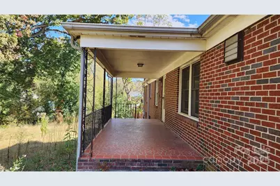 150 31st Avenue NW, Hickory, NC 28601 - Photo 6