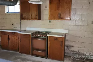 150 31st Ave NW, Hickory, NC 28601 - Photo 26