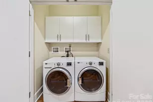 21 Battery Park Ave, Asheville, NC 28801 - Photo 20