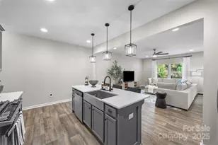 1140 Streamside Ln, York, SC 29745 - Photo 6