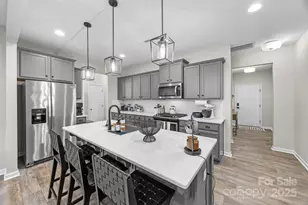 1140 Streamside Ln, York, SC 29745 - Photo 4