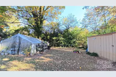 1521 Herrin Avenue, Charlotte, NC 28205 - Photo 24