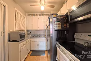 1521 Herrin Ave, Charlotte, NC 28205 - Photo 10