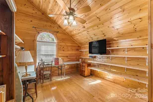 6151 Hemlock Ln, Newland, NC 28657 - Photo 16