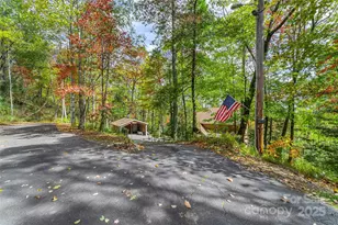 6151 Hemlock Ln, Newland, NC 28657 - Photo 34