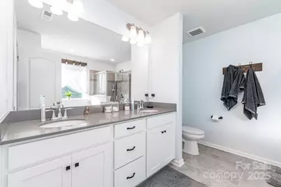 15115 Oleander Drive, Charlotte, NC 28278 - Photo 32