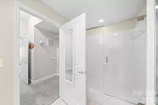 721 Governor Morrison St, Charlotte, NC 28211 - Photo 22