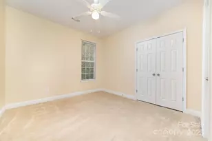 10112 Montrose Dr NW, Charlotte, NC 28269 - Photo 10