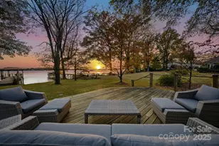 18019 Whispering Oaks Dr, Cornelius, NC 28031 - Photo 4