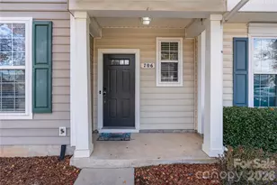 706 Shellstone Pl, Fort Mill, SC 29708 - Photo 4