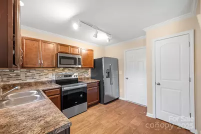 6602 Pennacook Drive, Charlotte, NC 28214 - Photo 8