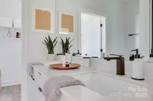 1240 Minter Pl, Charlotte, NC 28203 - Photo 12