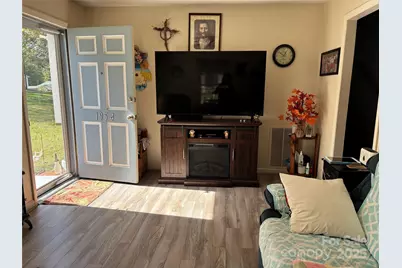 1954 Villa Drive, Newton, NC 28658 - Photo 6