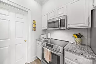 2315 Selwyn Ave, Charlotte, NC 28207 - Photo 14