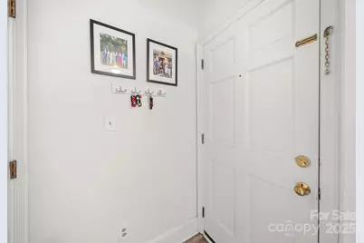 2315 Selwyn Avenue #H, Charlotte, NC 28207 - Photo 4