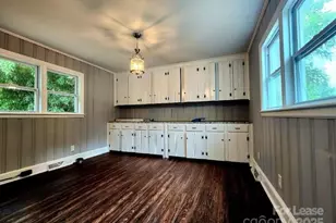 3337 Eastway Dr, Charlotte, NC 28205 - Photo 6