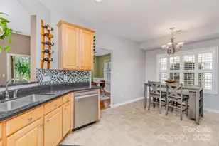 10438 Tintinhull Dr, Fort Mill, SC 29707 - Photo 14