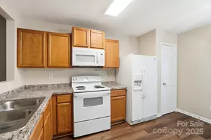 1825 Remick Ct, Charlotte, NC 28214 - Photo 12