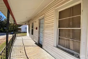 318 S 6th St, Lockhart, SC 29364 - Photo 4