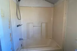 318 S 6th St, Lockhart, SC 29364 - Photo 12