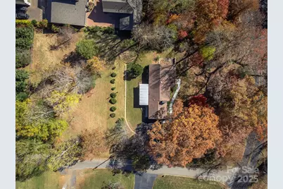 108 Hill Street, Black Mountain, NC 28711 - Photo 2