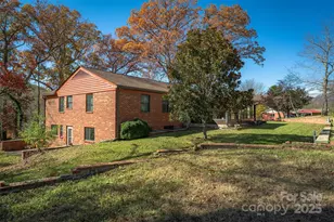 108 Hill St, Black Mountain, NC 28711 - Photo 36