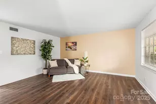 3824 Country Club Rd, Winston Salem, NC 27104 - Photo 2