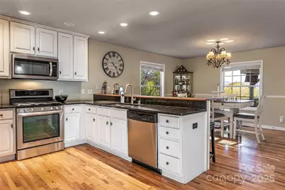 154 Presidential Drive, Waynesville, NC 28786 - Photo 14