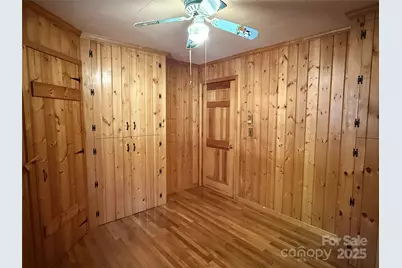 14 Lake View Drive N, Marion, NC 28752 - Photo 8