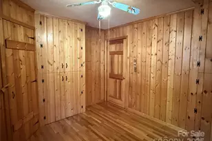 14 Lake View Dr N, Marion, NC 28752 - Photo 8