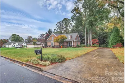 911 Weymouth Drive, Gastonia, NC 28056 - Photo 4