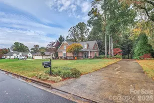 911 Weymouth Dr, Gastonia, NC 28056 - Photo 4