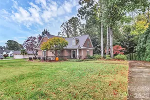 911 Weymouth Dr, Gastonia, NC 28056 - Photo 2