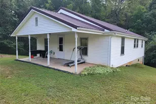 1004 Pine Mountain Rd, Hudson, NC 28638 - Photo 2