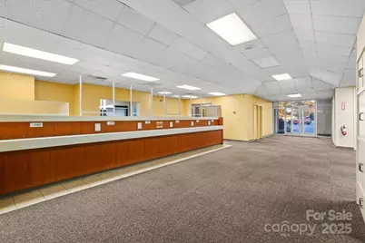 704 N Cannon Boulevard, Kannapolis, NC 28083 - Photo 6