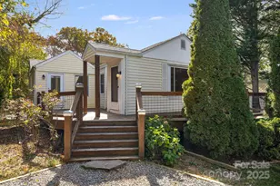 209 Governors View Rd, Asheville, NC 28805 - Photo 1