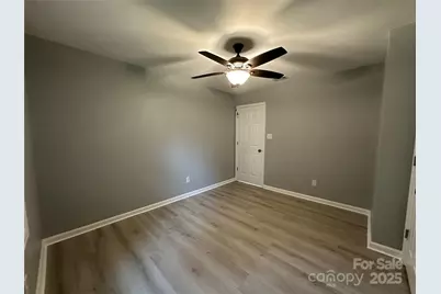 10517 Starwood Drive, Charlotte, NC 28215 - Photo 20