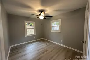 10517 Starwood Dr, Charlotte, NC 28215 - Photo 22