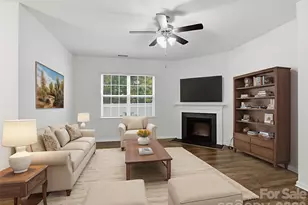 2212 Apple Glen Ln, Charlotte, NC 28269 - Photo 2