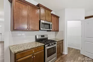 2212 Apple Glen Ln, Charlotte, NC 28269 - Photo 8